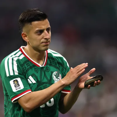 Piojo Alvarado es duda en México para enfrentar a Inglaterra
