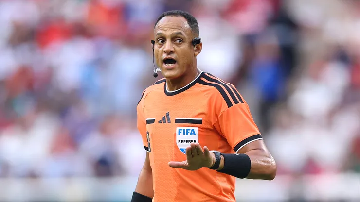 Ismail Elfath fue el silbante elegido para Brasil vs. Noruega