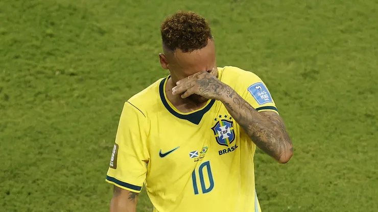 Neymar Jr. esperará su momento ante Noruega en el banco de los suplentes