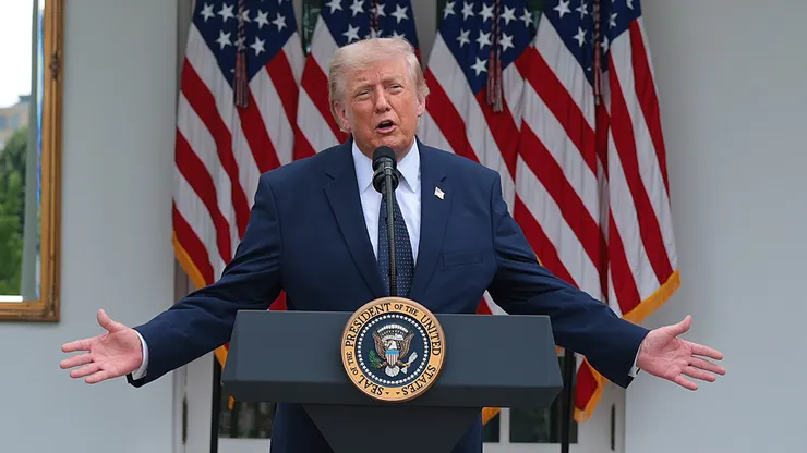Donald Trump confesó que llamó a Gianni Infantino por la expulsión de Folarin Balogun