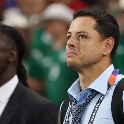 El cruce entre Chicharito Hernández y un periodista argentino en pleno estadio