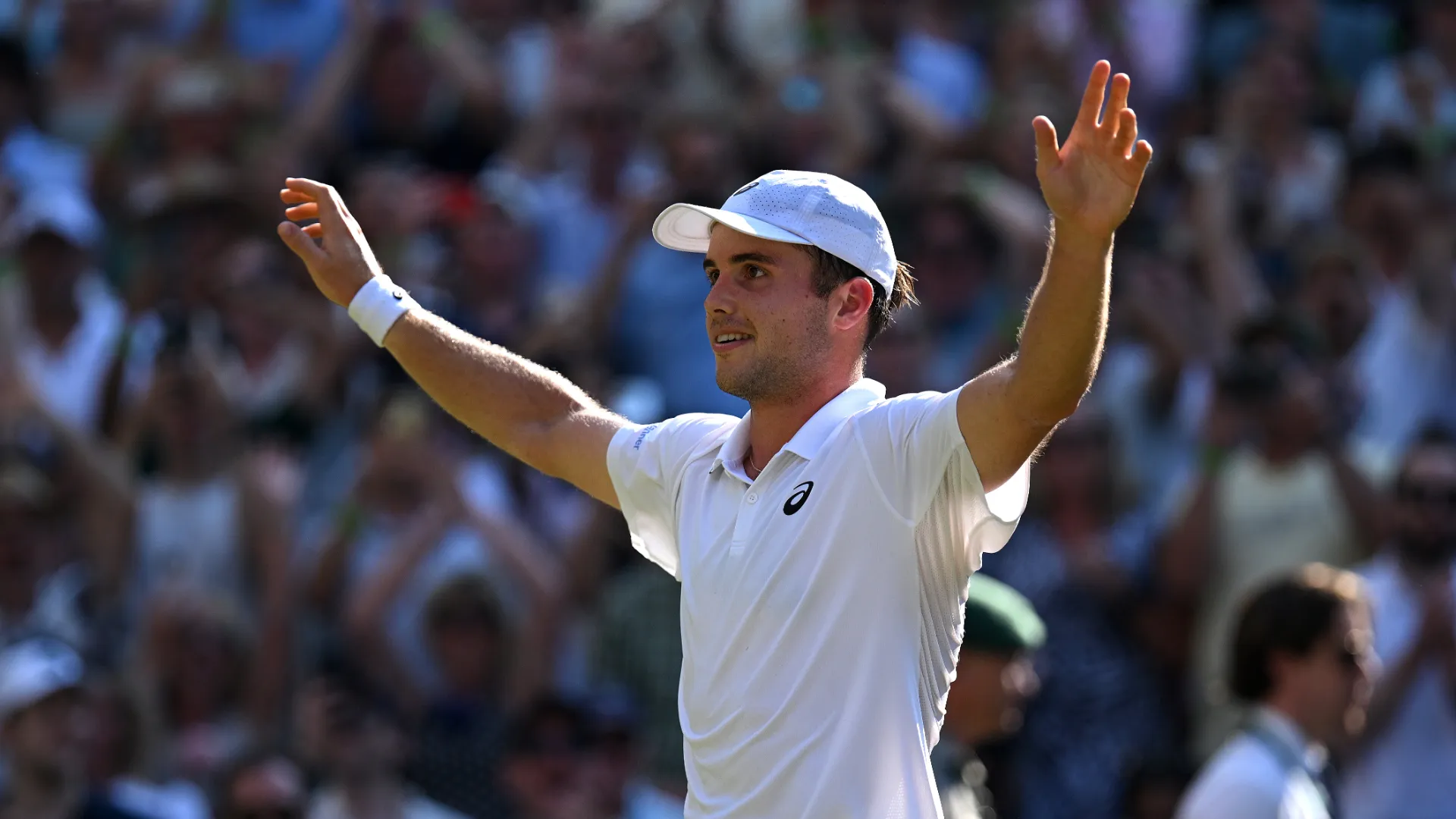 Arthur Fery avanza a paso firme en Wimbledon contra todo pronóstico. (GETTY IMAGES)
