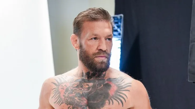 Conor McGregor espera lucirse en su pelea ante Max Holloway.