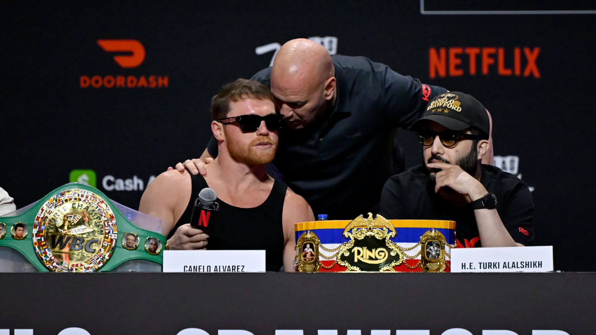 Dana White y Turki Al-Alshikh organizaron la última pelea de Canelo Álvarez ante Terence Crawford. (GETTY IMAGES)