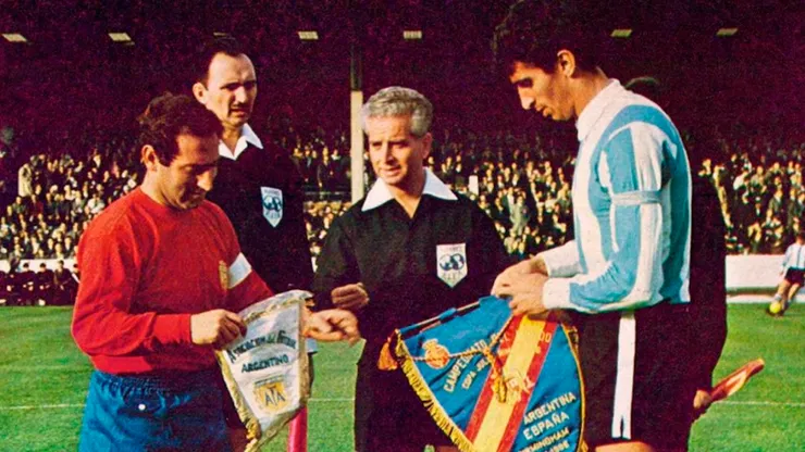 España y Argentina se enfrentaron en la Copa del Mundo de 1966