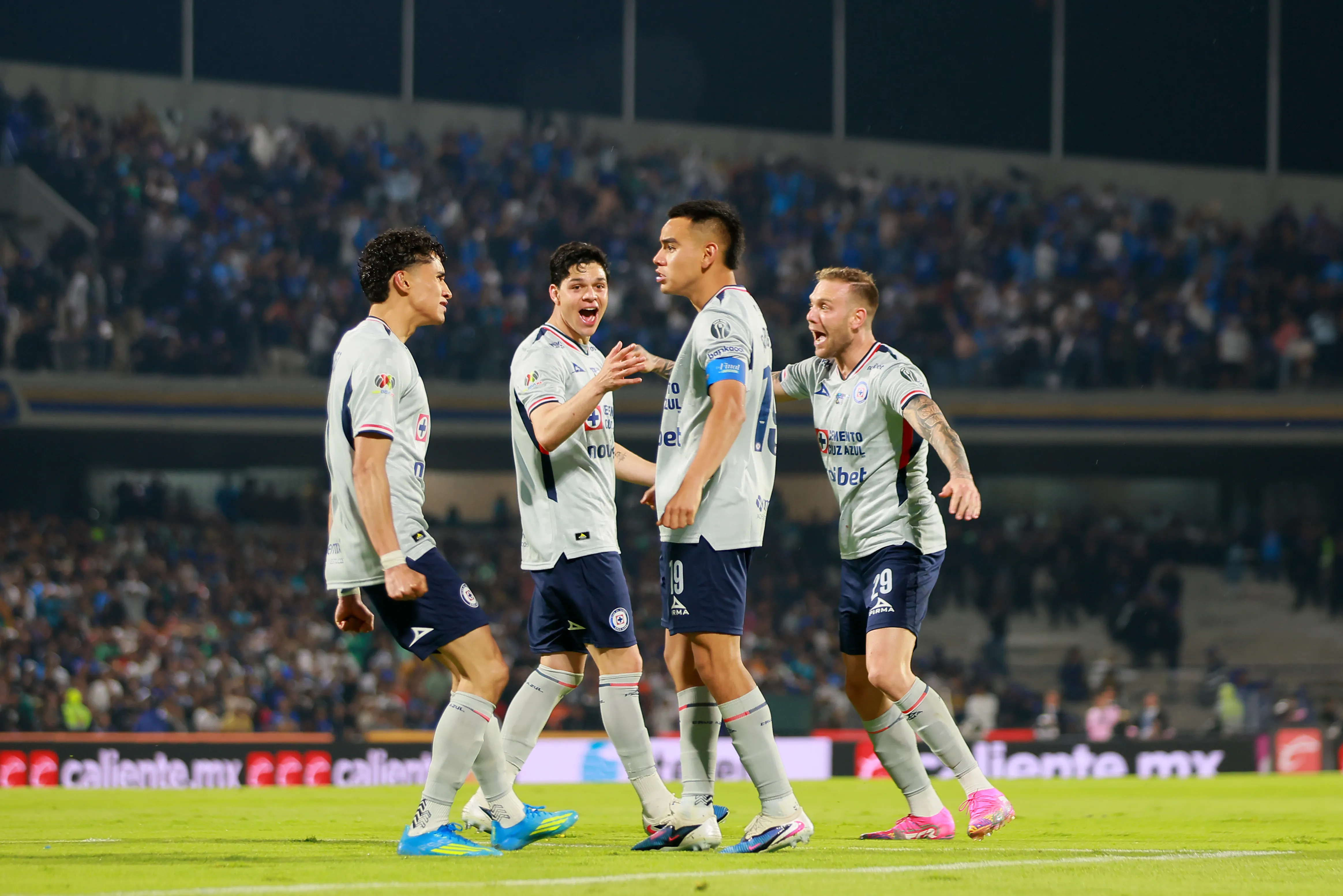 Cruz Azul comienza su defensa del título (Getty Images)