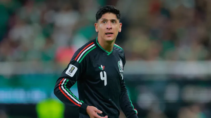Edson Álvarez busca un nuevo equipo
