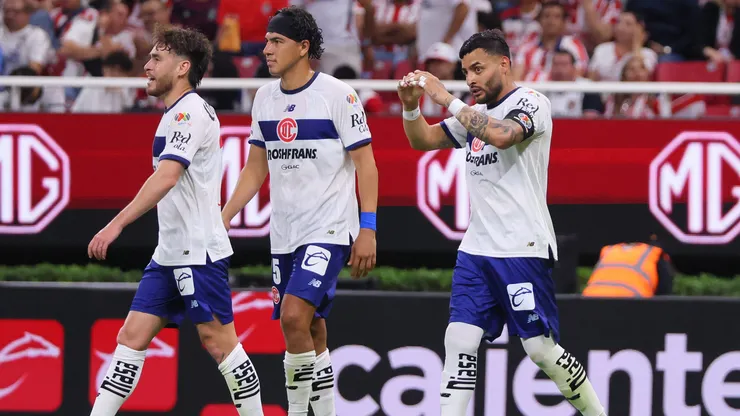 Por Alexis y Gallardo, Toluca ganó en su debut.