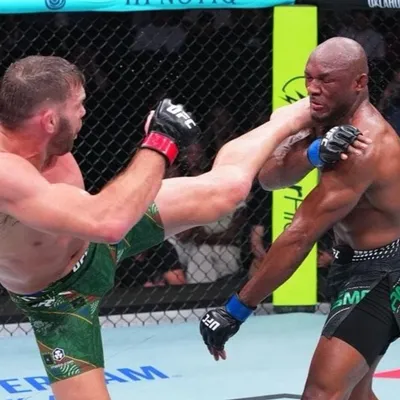Dricus du Plessis derrotó a Kamaru Usman en la pelea estelar de UFC Fight Night