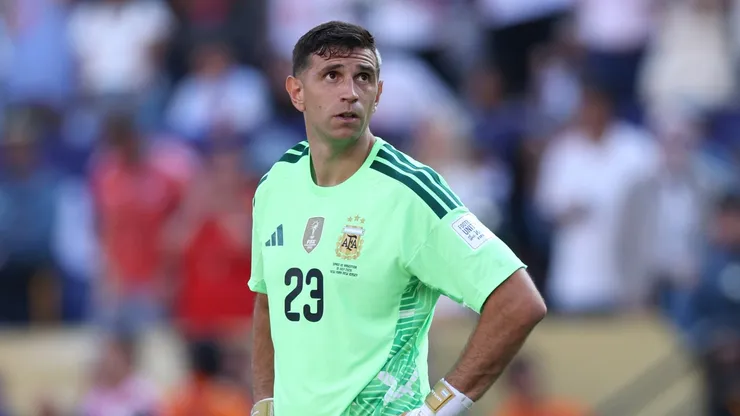 Dibu Martínez no descarta retirarse de Argentina.