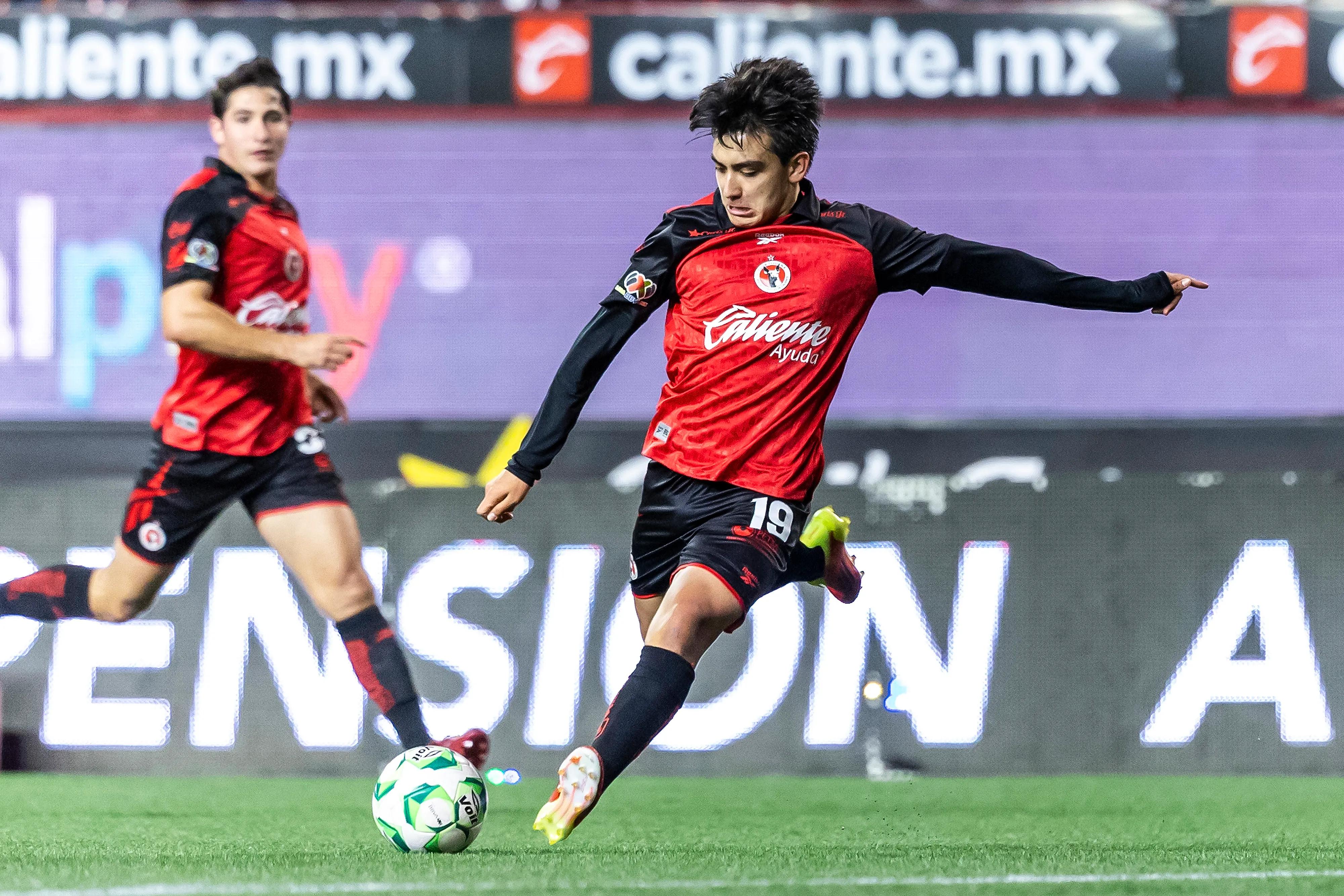 Gilberto Mora volvería a jugar con Xolos este viernes (Getty Images)