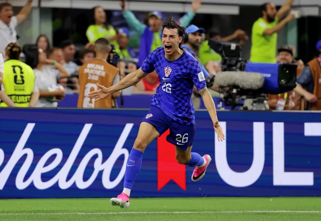 Petar Musa celebra su gol ante Inglaterra en el Mundial (Getty Images)