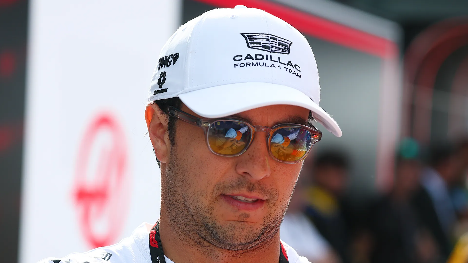Checo Pérez podría caer al fondo de la parrilla a partir de Hungría