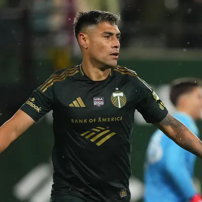 Felipe Mora vuelve a la Liga MX tras su paso por la MLS