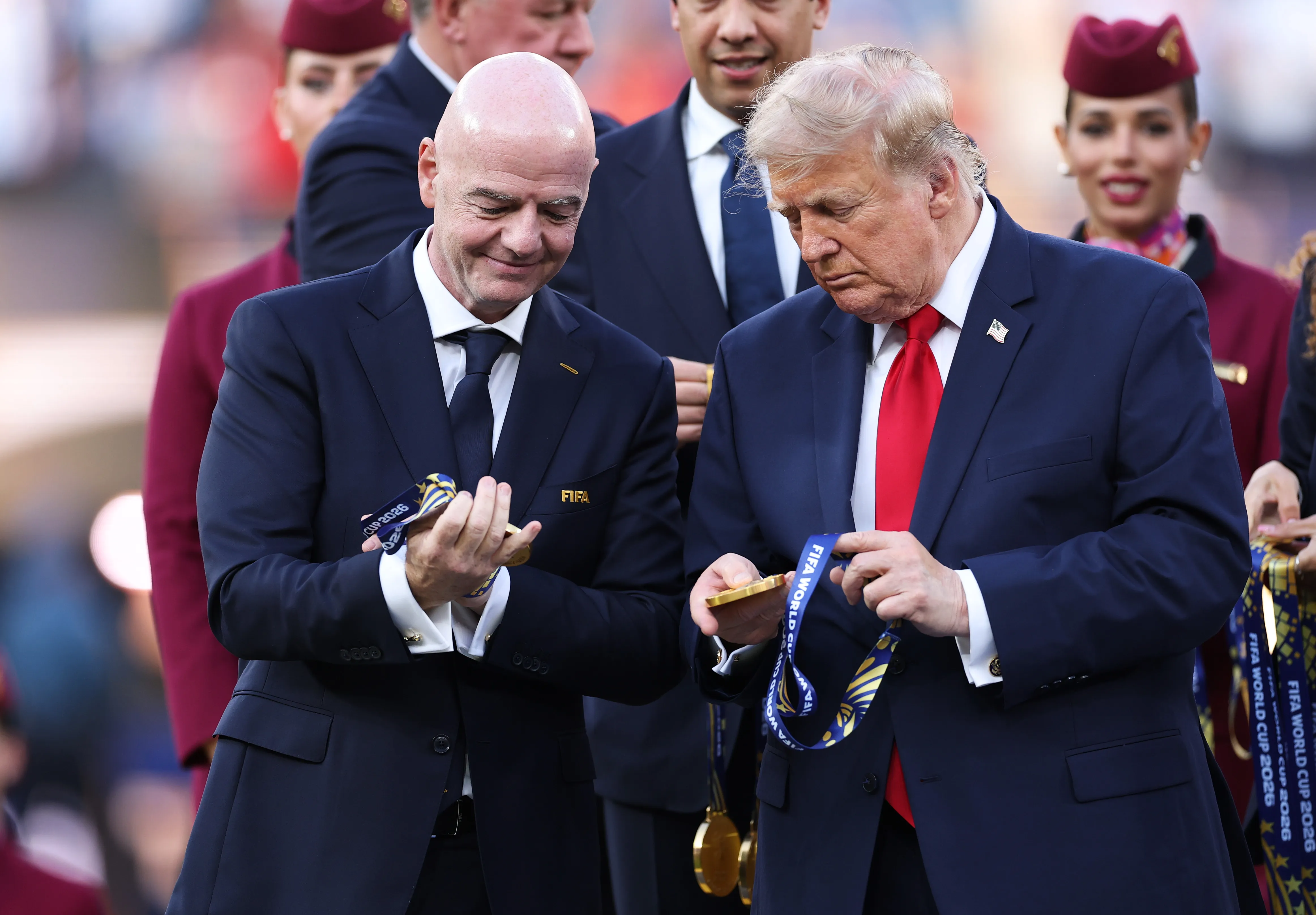 Gianni Infantino con Donald Trump en la premiación (Getty Images)