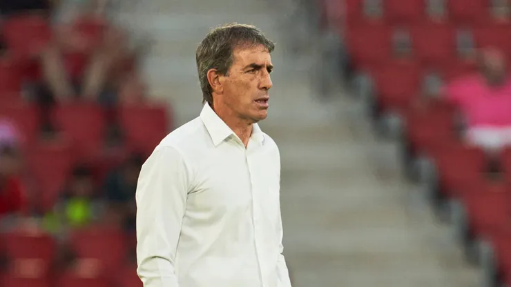 Almada gana un salario superior a Jardine.