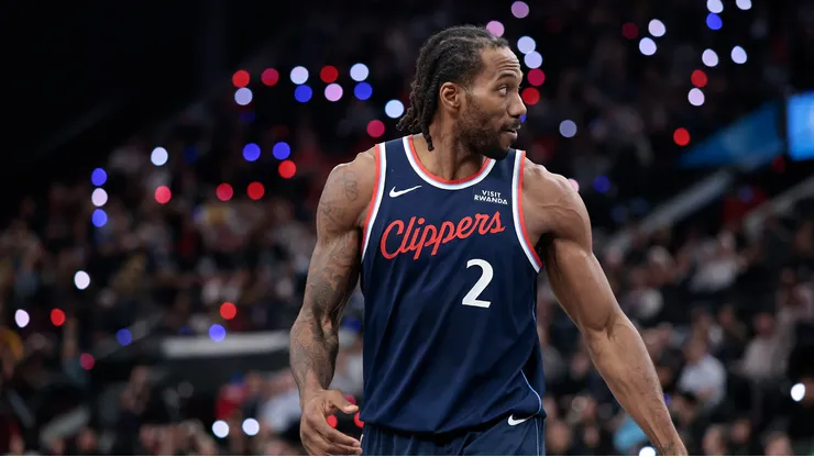 Kawhi Leonard aún no definió su futuro en la NBA.