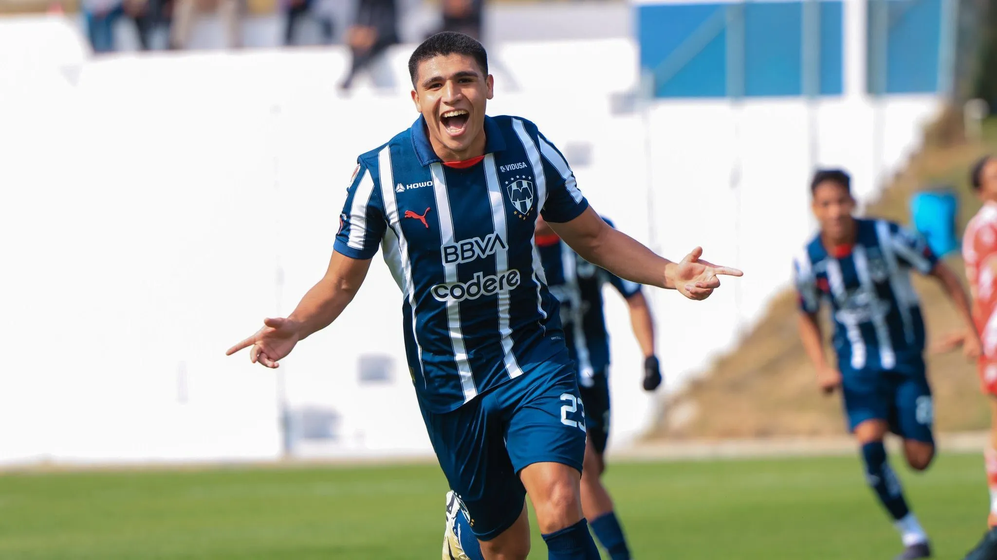 Oscar Soto, de Rayados a Pumas [Foto: Monterrey]