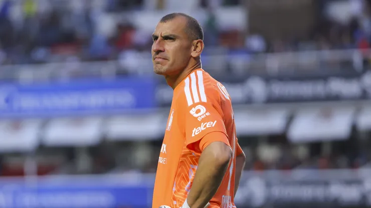 El cuestionable error de Nahuel Guzmán en el Querétaro vs Tigres
