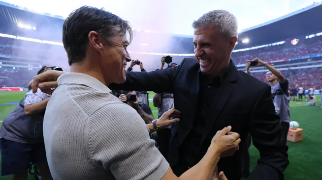 Almeyda le ganó el duelo táctico a Crespo [Foto: Getty]