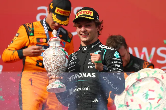 Kimi Antonelli terminó como líder del Mundial tras la primera mitad de temporada (Getty Images)
