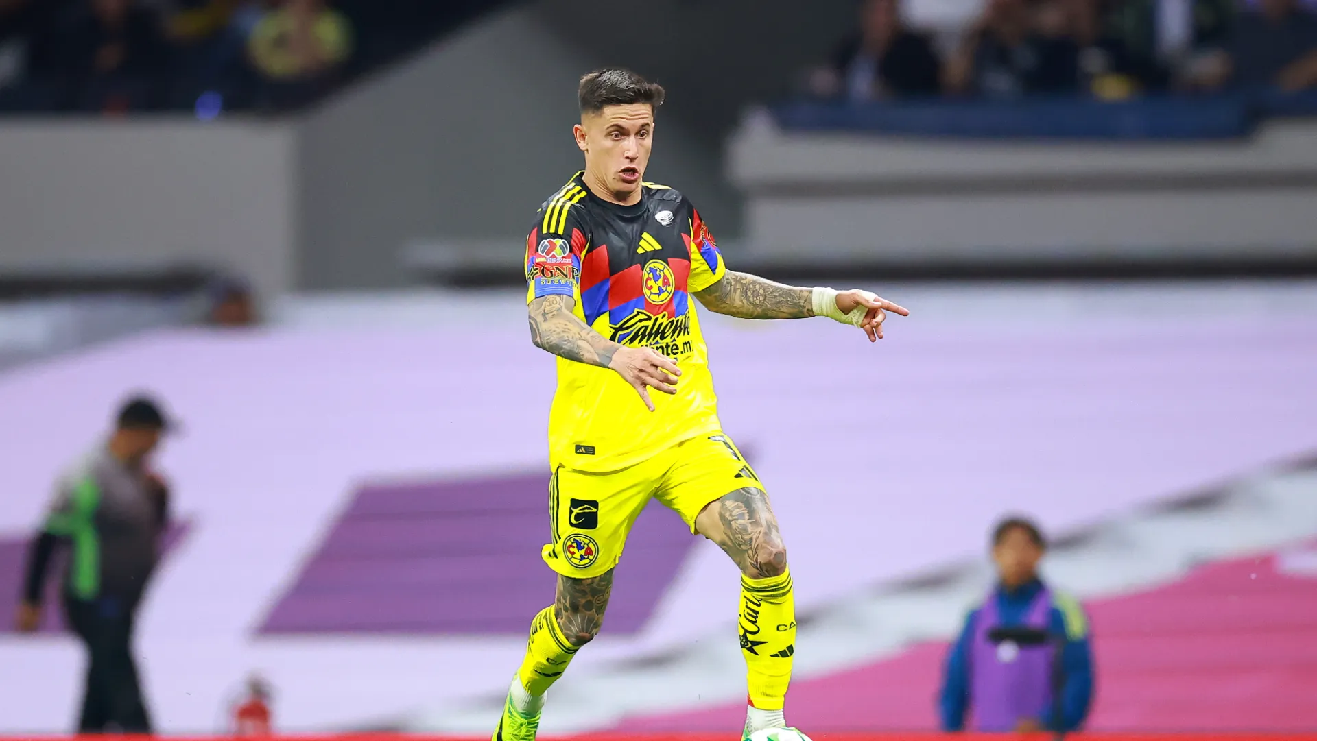 Brian Rodríguez podría continuar su carrera en el futbol de Brasil. (GETTY IMAGES)