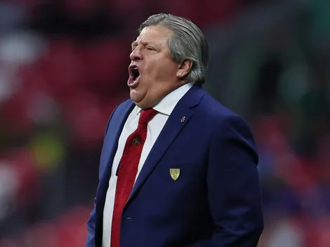 Piojo Herrera se hizo de palabras con el cuarto árbitro tras su expulsión