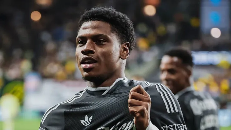 Óscar Perea convirtió su primer gol con América