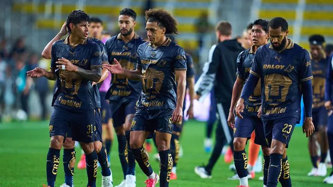 Pumas se marchó con todas caras largas [Foto: Imago]