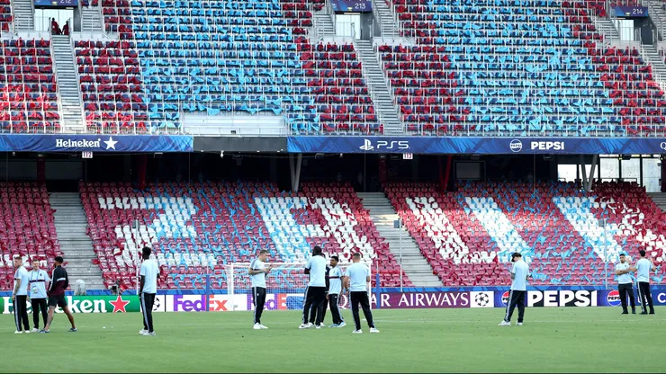 En qué estadio se juega el PSG vs Aston Villa