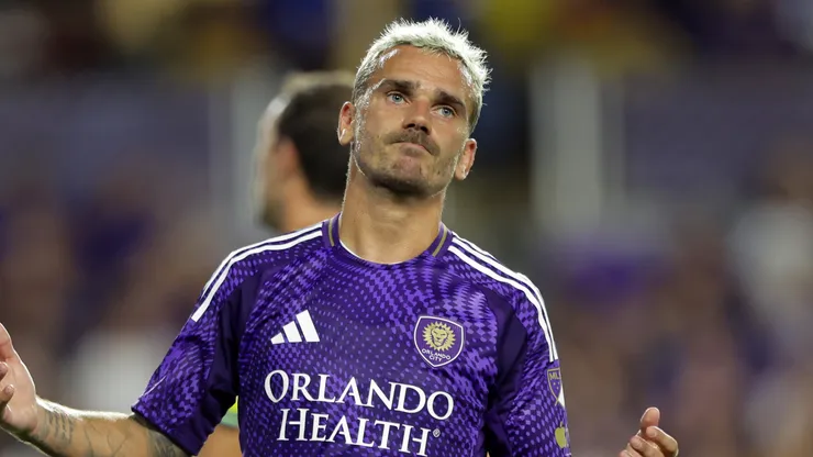 Griezmann no sale de titular contra San Luis.