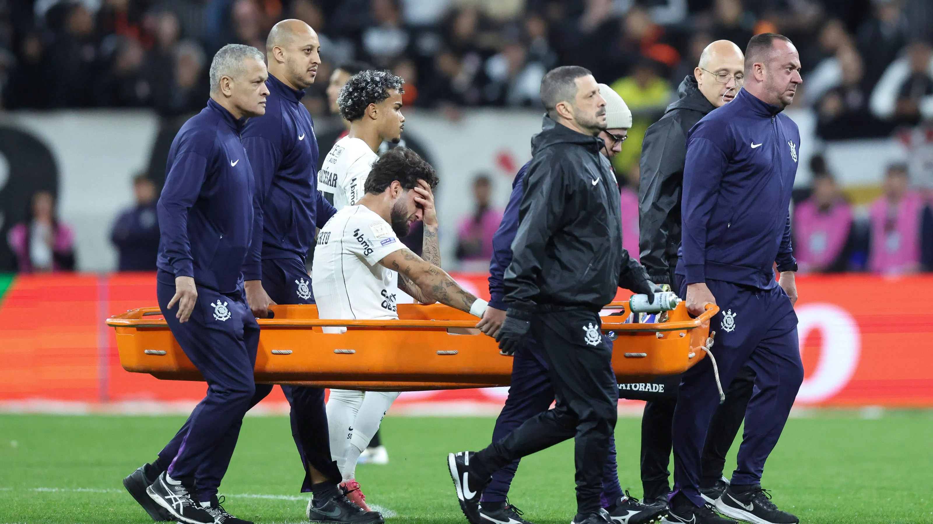 El momento de la lesión de Yuri Alberto [Foto: Getty]