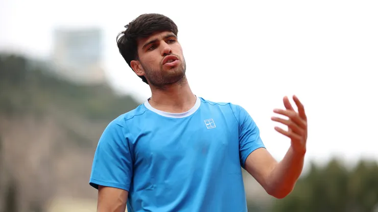 Carlos Alcaraz mantiene en vilo al mundo del tenis.