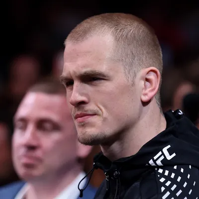 ¿Cuánto dinero ganó Ian Machado Garry por perder su pelea vs. Islam Makhachev en UFC 330?