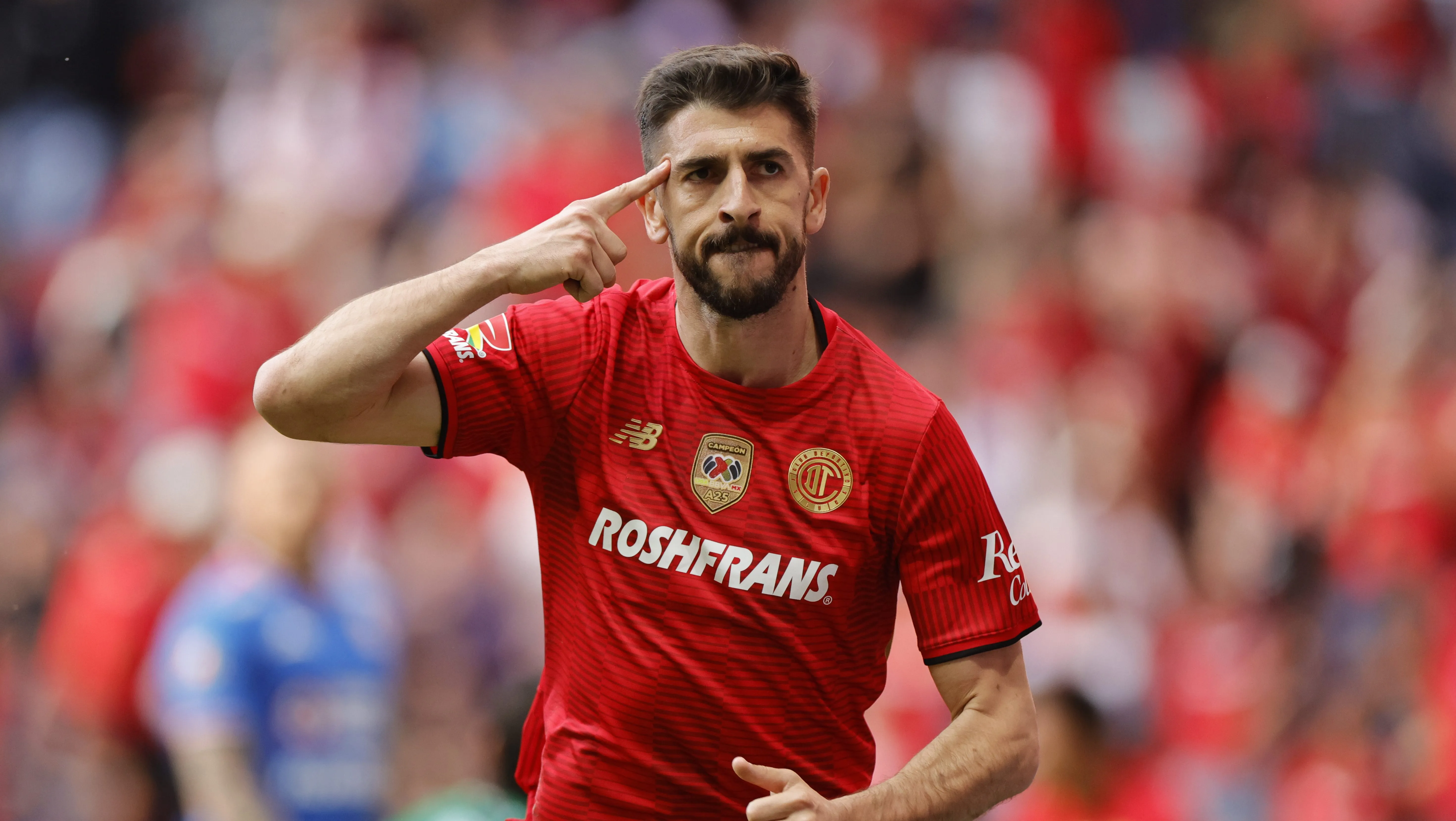 Paulinho tiene fecha de regreso en los Diablos Rojos (Getty Images)