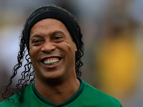 Ronaldinho regresa al futbol profesional en Italia