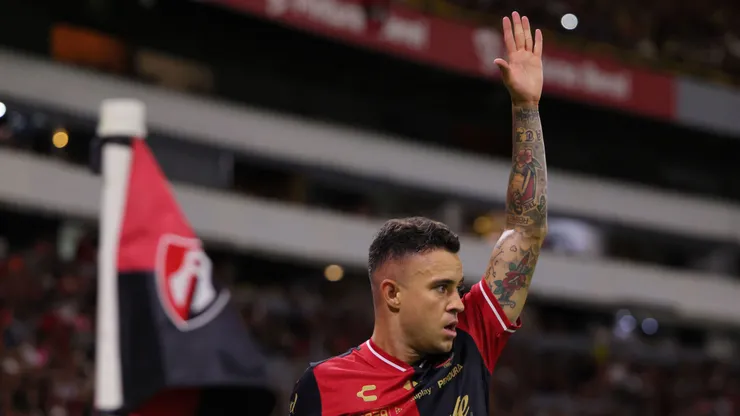 Atlas despide a Gustavo Ferrareis
