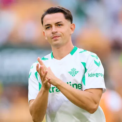Fidalgo estaría fuera del Betis con rumbo a la Liga MX