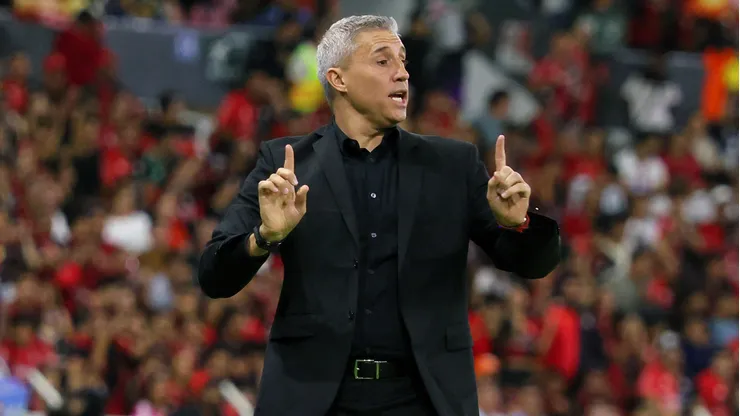 Hernán Crespo podría ser seducido por River Plate.