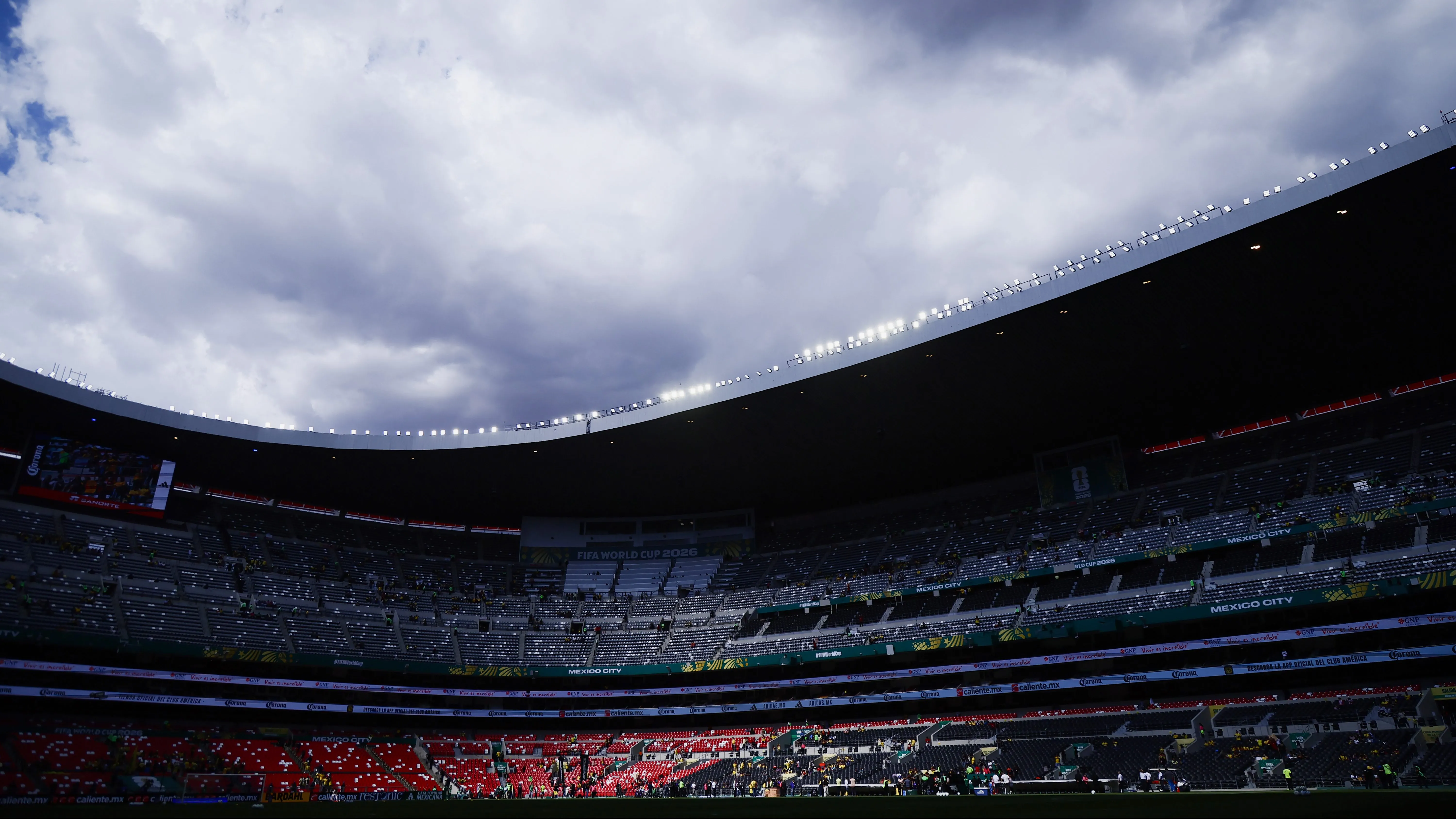 El Azteca aguarda por Atlante y León [Foto: Getty]