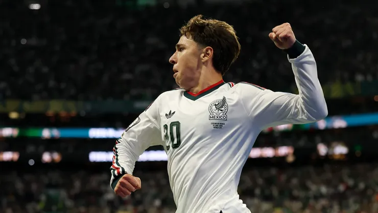 Mateo Chávez anotó un golazo de liderato para el AZ Alkmaar