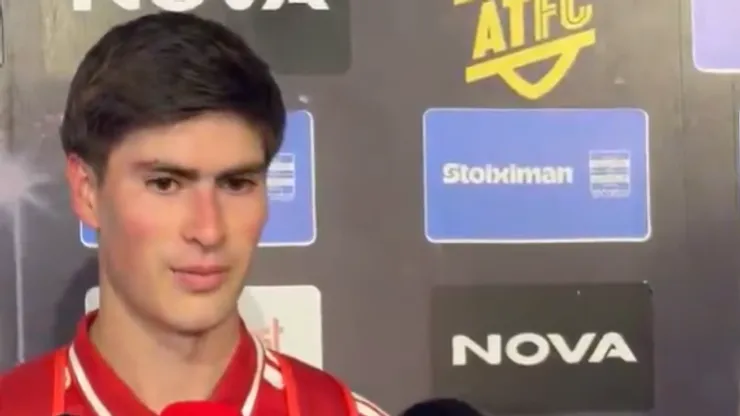 Armando González cerca de su debut goleador con el Olympiacos