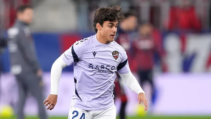 América quiere a Carlos Álvarez del Levante