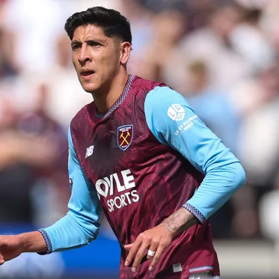 ¿Edson Álvarez podría llegar al América ante salida de Cáceres?