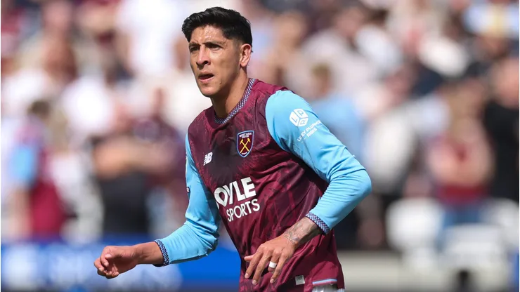 ¿Edson Álvarez podría llegar al América ante salida de Cáceres?