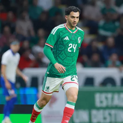 Luis Chávez presiona para ser jugador de América
