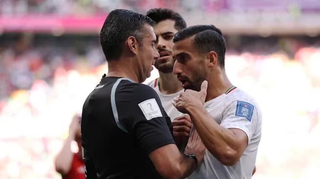 Mario Escobar, un árbitro con carácter [Foto: Getty]