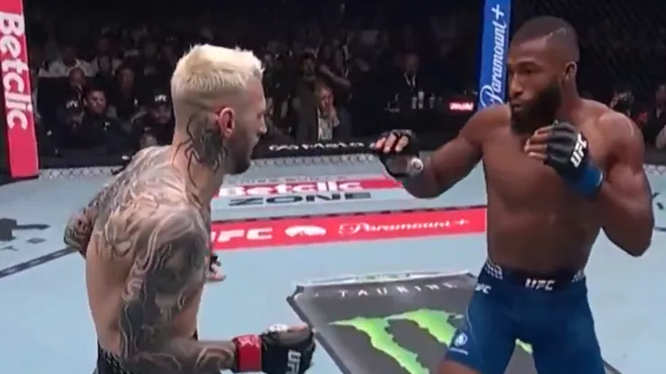Salahdine Parnasse fue sumamente contundente ante Dan Hooker.