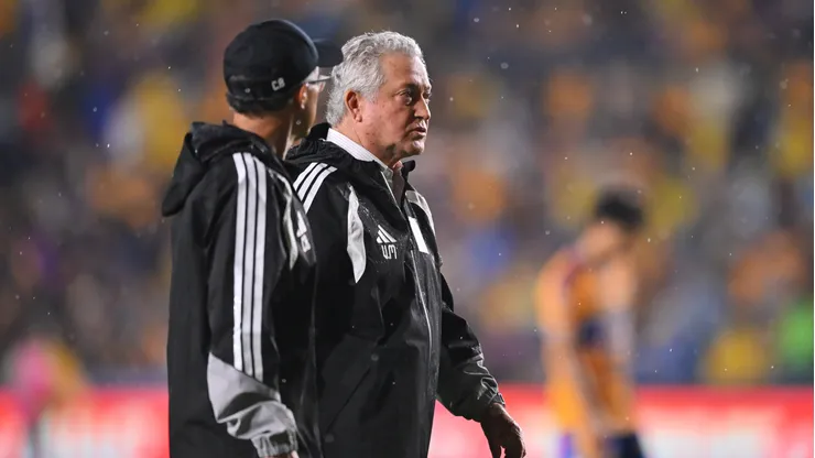 Víctor Vucetich palpita el duelo de Tigres ante Rayados.