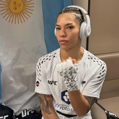 Impactante imagen: así quedó el rostro desfigurado de una luchadora de UFC